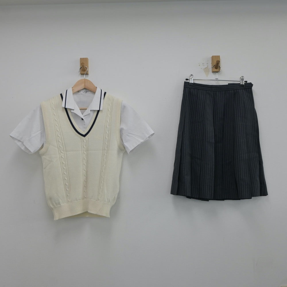 【中古】岡山県 倉敷中央高等学校 女子制服 5点（シャツ・ニットベスト・スカート）sf017371