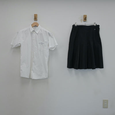 【中古】京都府 京都府立山城高等学校 女子制服 2点（シャツ・スカート）sf017386