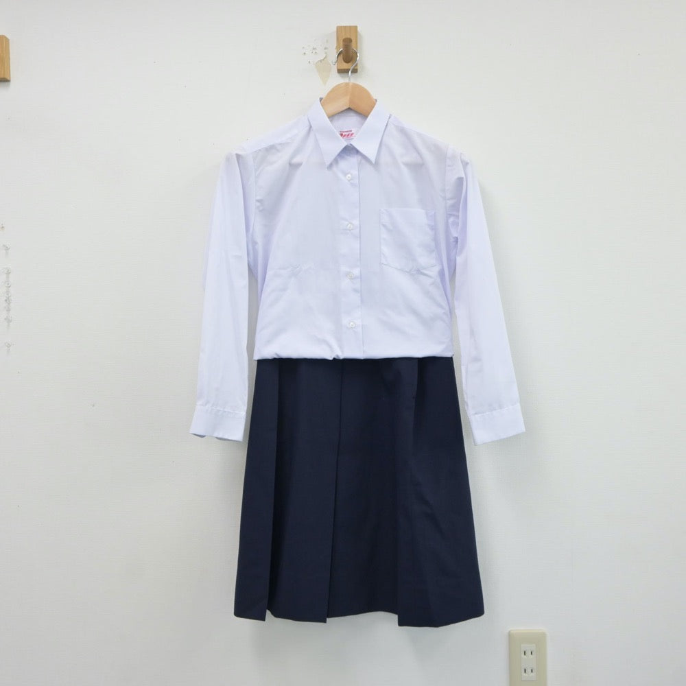 【中古】埼玉県 吉川市立南中学校 女子制服 2点（シャツ・スカート）sf017499