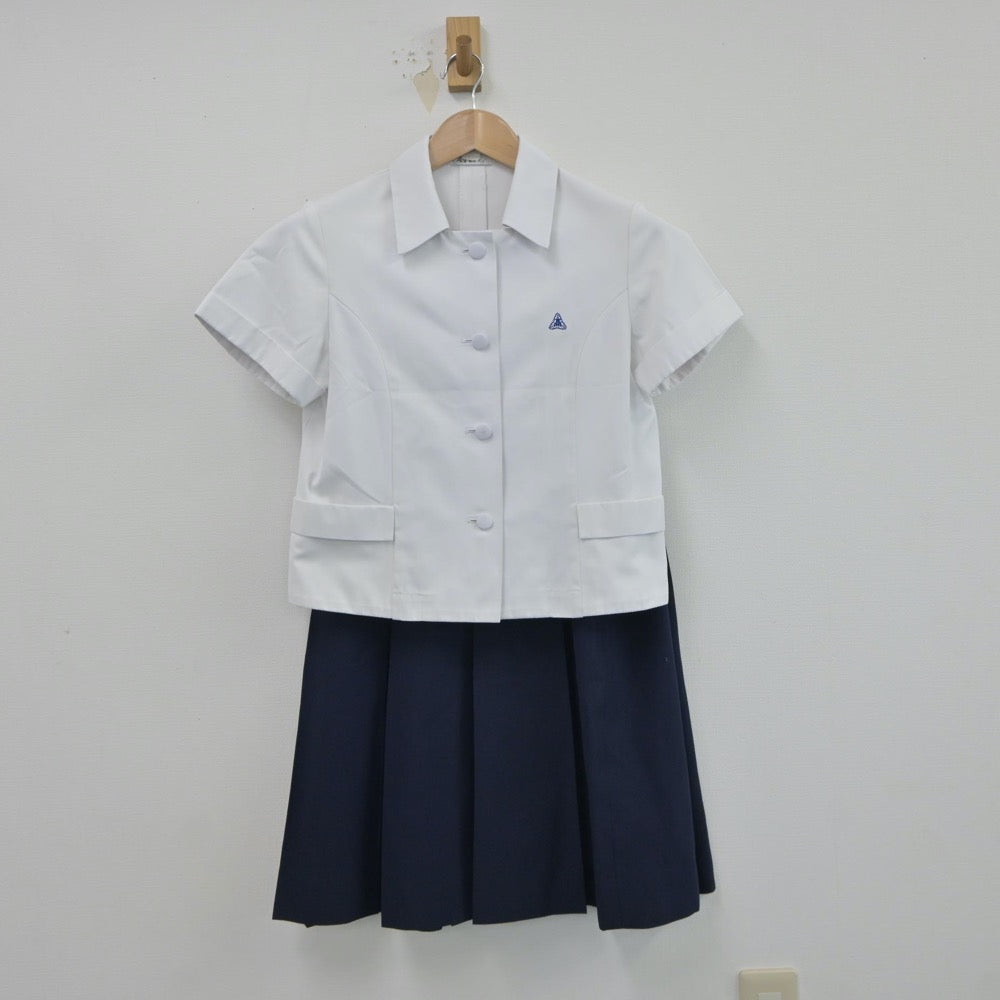 【中古】長崎県 諫早高等学校 女子制服 2点（シャツ・スカート）sf017516