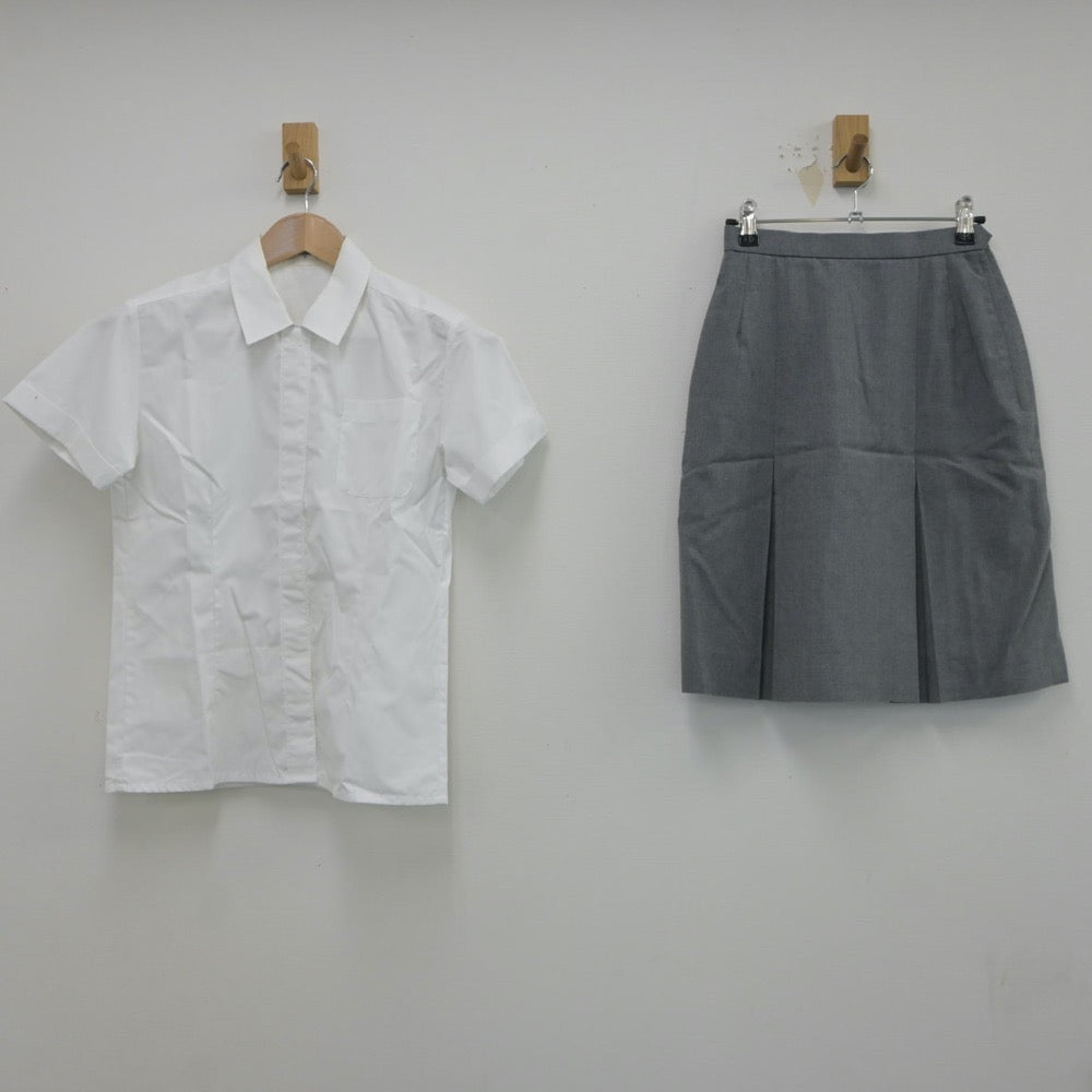 【中古】東京都 香蘭女学校 女子制服 4点（シャツ・ニットベスト・スカート）sf017542