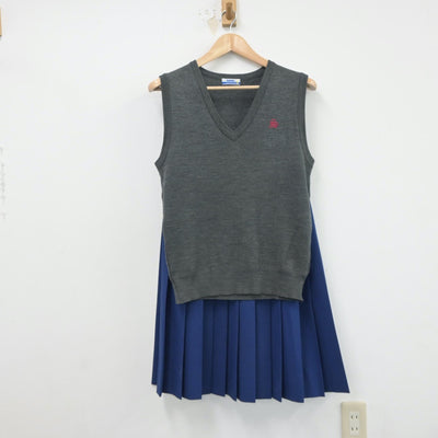 【中古】長崎県 真城中学校 女子制服 3点（セーラー服・ニットベスト・スカート）sf017549