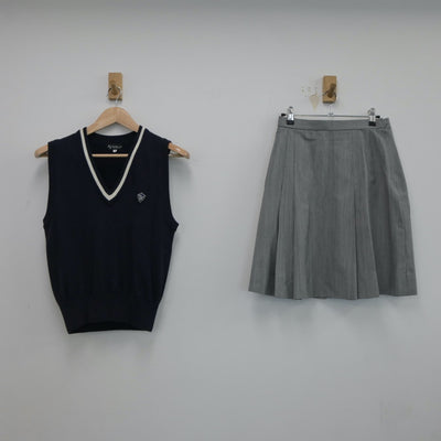 【中古】愛知県 中京大学附属中京高等学校 女子制服 2点（ニットベスト・スカート）sf017555