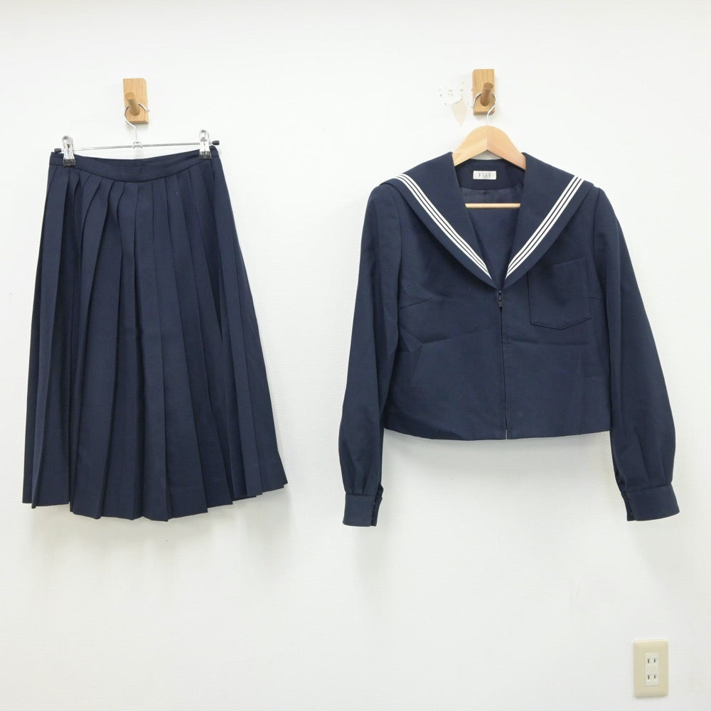 【中古】愛知県 尾西第三中学校 女子制服 2点（セーラー服・スカート）sf017715