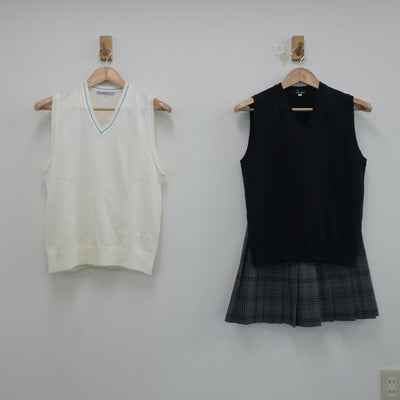 【中古】東京都 金城学園高等学校 女子制服 3点（ニットベスト・スカート）sf017753