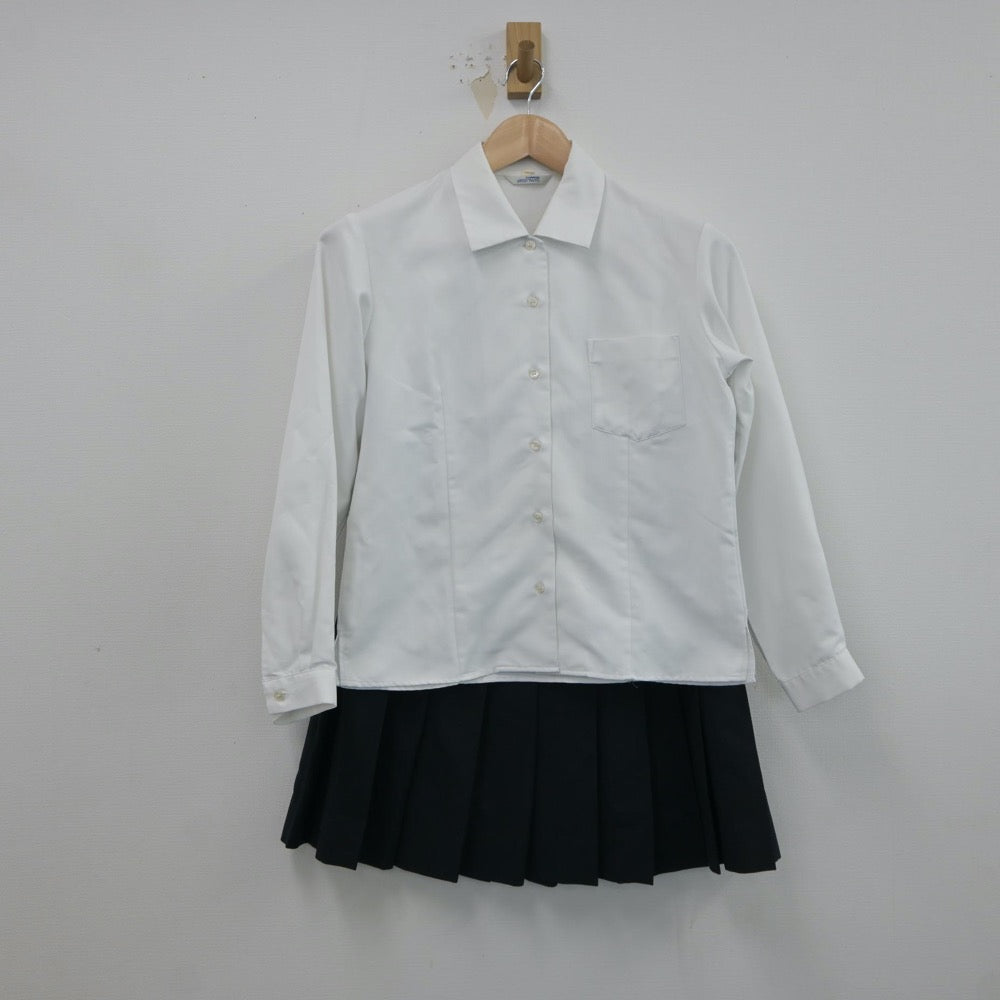 【中古】東京都 日本大学豊山女子中学校・高等学校 女子制服 3点（シャツ・ニット・スカート）sf017768