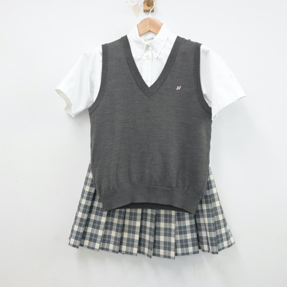 【中古】東京都 日本大学豊山女子中学校・高等学校 女子制服 3点（シャツ・ニットベスト・スカート）sf017769