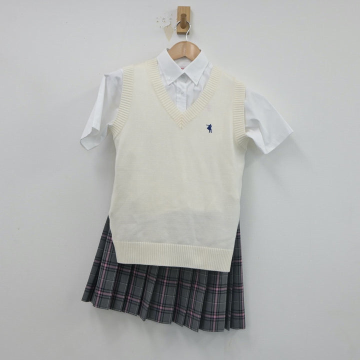 【中古制服】福岡県 クラーク記念国際高等学校 女子制服 5点（シャツ・ニットベスト・スカート）sf017822【リサイクル学生服】 |  中古制服通販パレイド