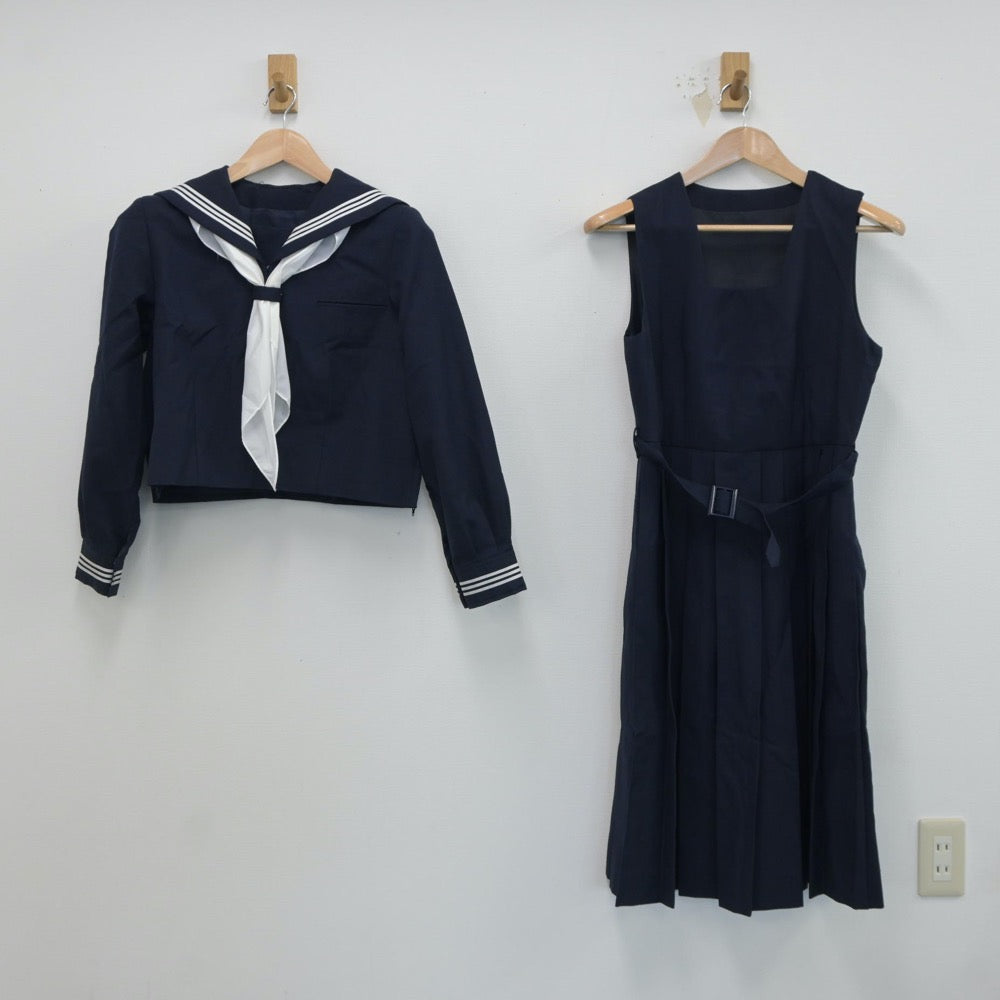 【中古】東京都 本所中学校 女子制服 2点（セーラー服・ジャンパースカート）sf017874