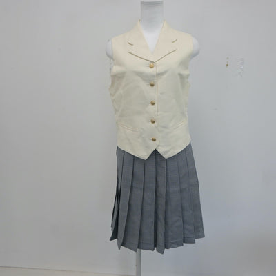 【中古】神奈川県 聖セシリア女子高等学校 女子制服 3点（ブレザー・ベスト・スカート）sf017896