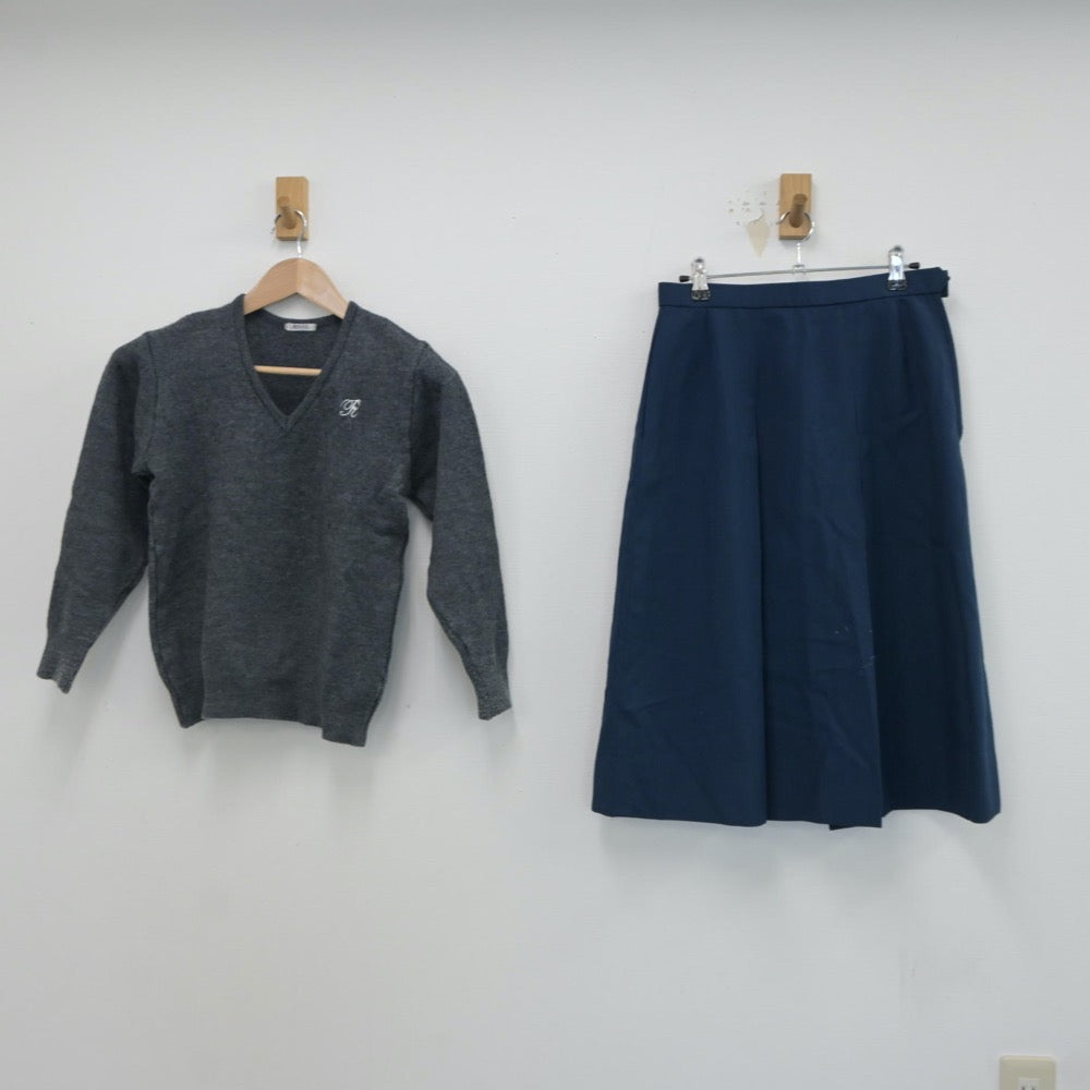 【中古】埼玉県 川口市立領家中学校 女子制服 3点（ニット・ニット・スカート）sf017926