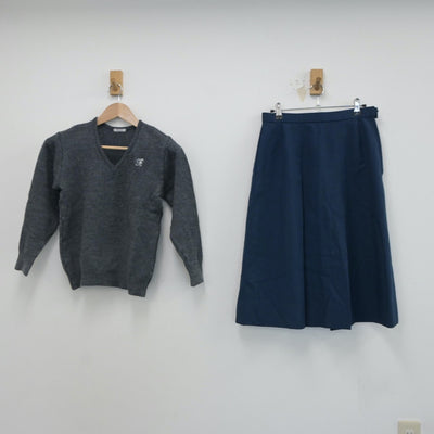 【中古】埼玉県 川口市立領家中学校 女子制服 3点（ニット・ニット・スカート）sf017926