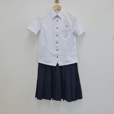 【中古】福岡県 福岡県立春日高等学校 女子制服 2点（シャツ・スカート）sf017932