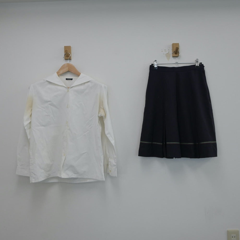 【中古】東京都 桜美林高等学校 女子制服 2点（シャツ・スカート）sf017968