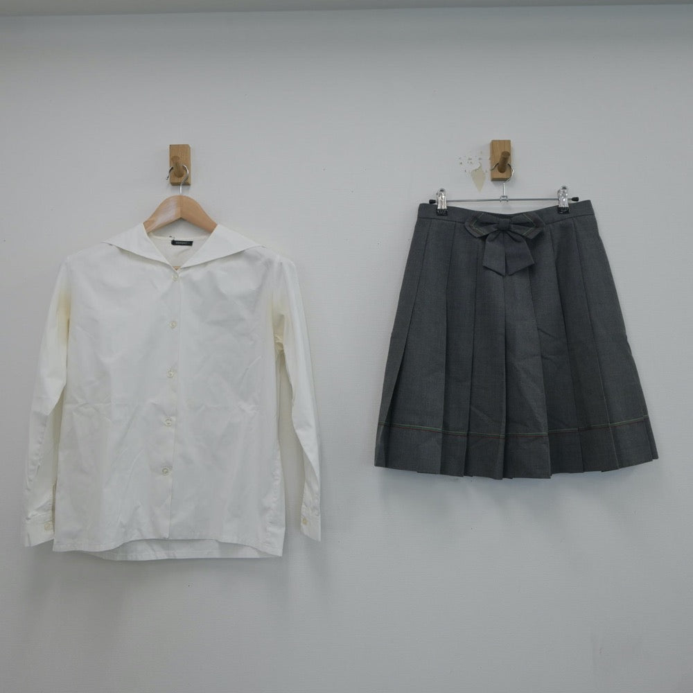 【中古】東京都 桜美林高等学校 女子制服 2点（シャツ・スカート）sf017969