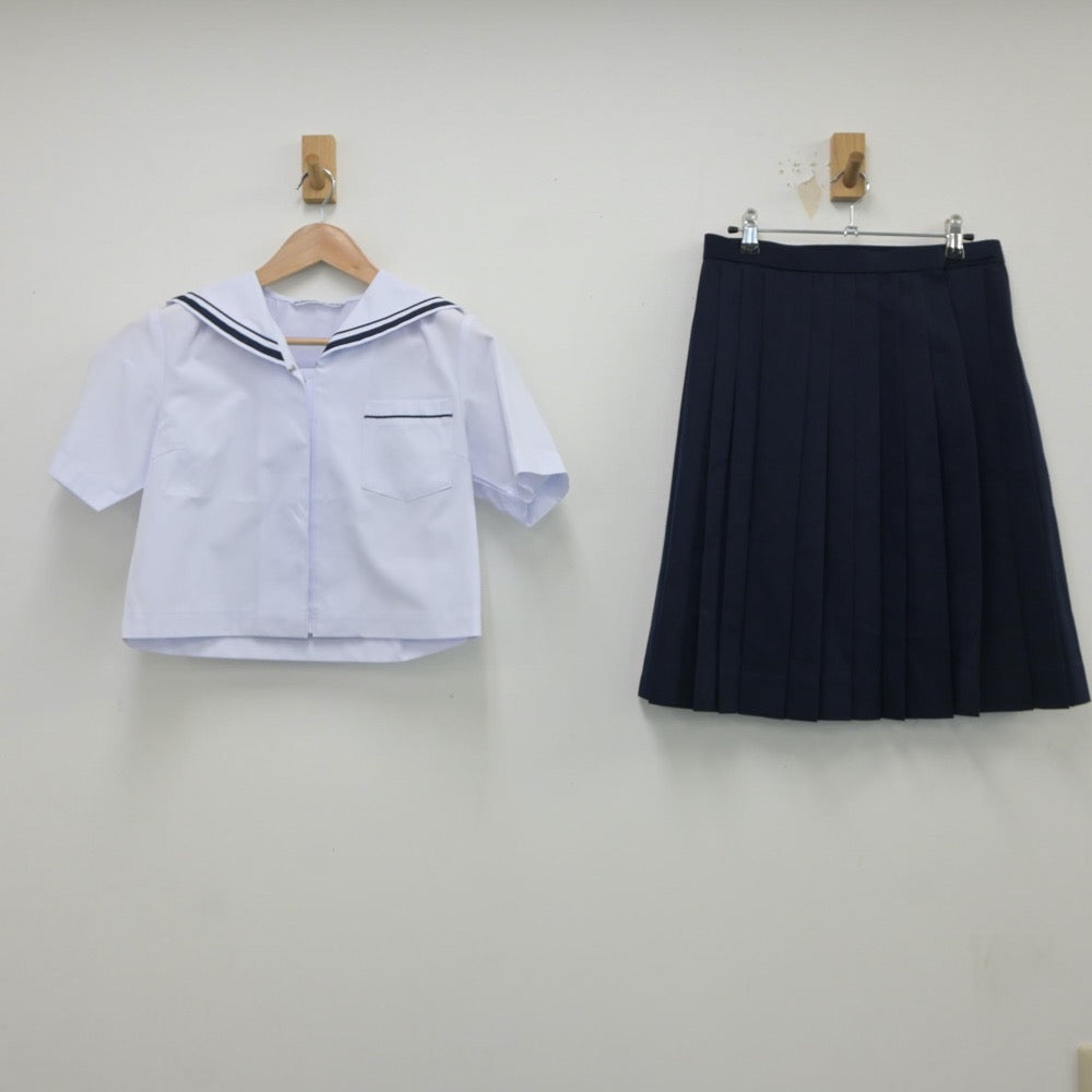 【中古】静岡県 浜松市立神久呂中学校 女子制服 2点（セーラー服・スカート）sf018240