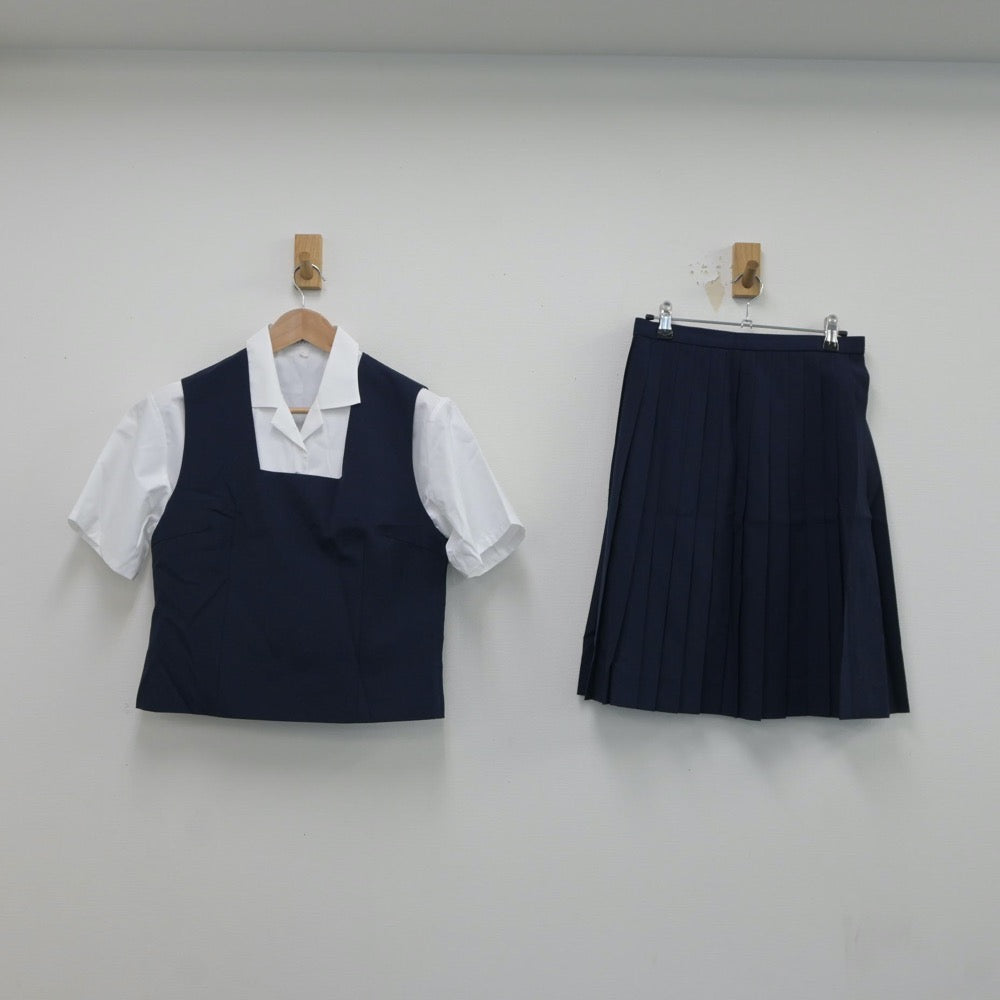 【中古】香川県 高松高等学校 女子制服 3点（シャツ・ベスト・スカート）sf018258