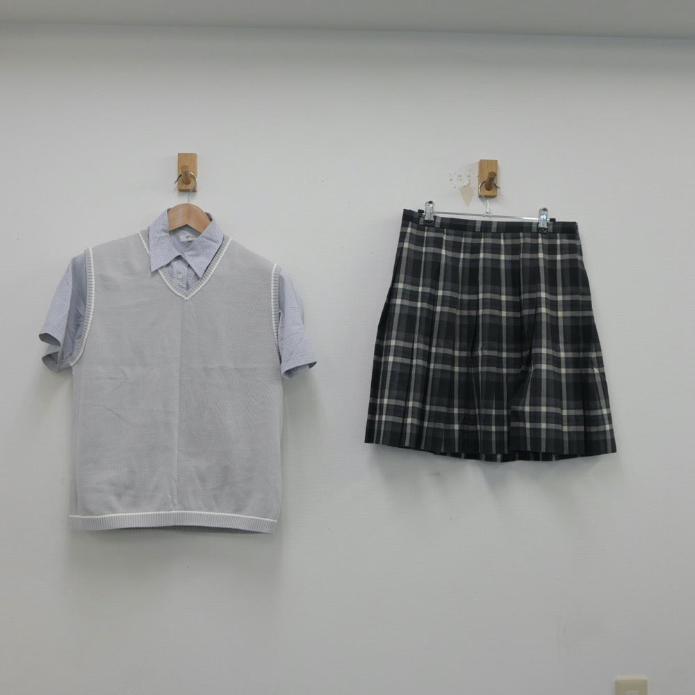 【中古】鹿児島県 鹿児島実業高等学校 女子制服 3点（シャツ・ニットベスト・スカート）sf018297