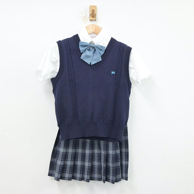 【中古】埼玉県 花咲徳栄高等学校 女子制服 4点（シャツ・ベスト・スカート）sf018325