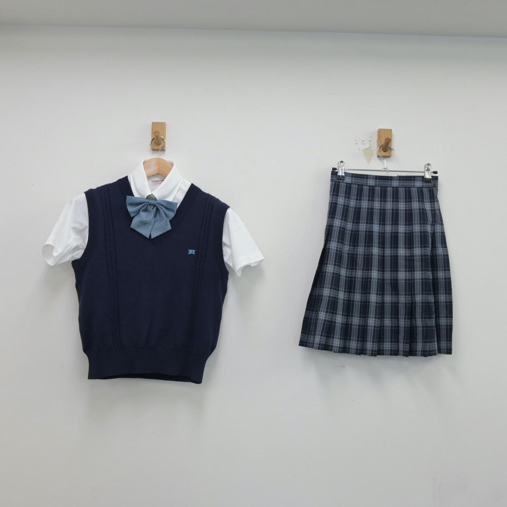 中古制服】埼玉県 花咲徳栄高等学校 女子制服 4点（シャツ・ベスト ...