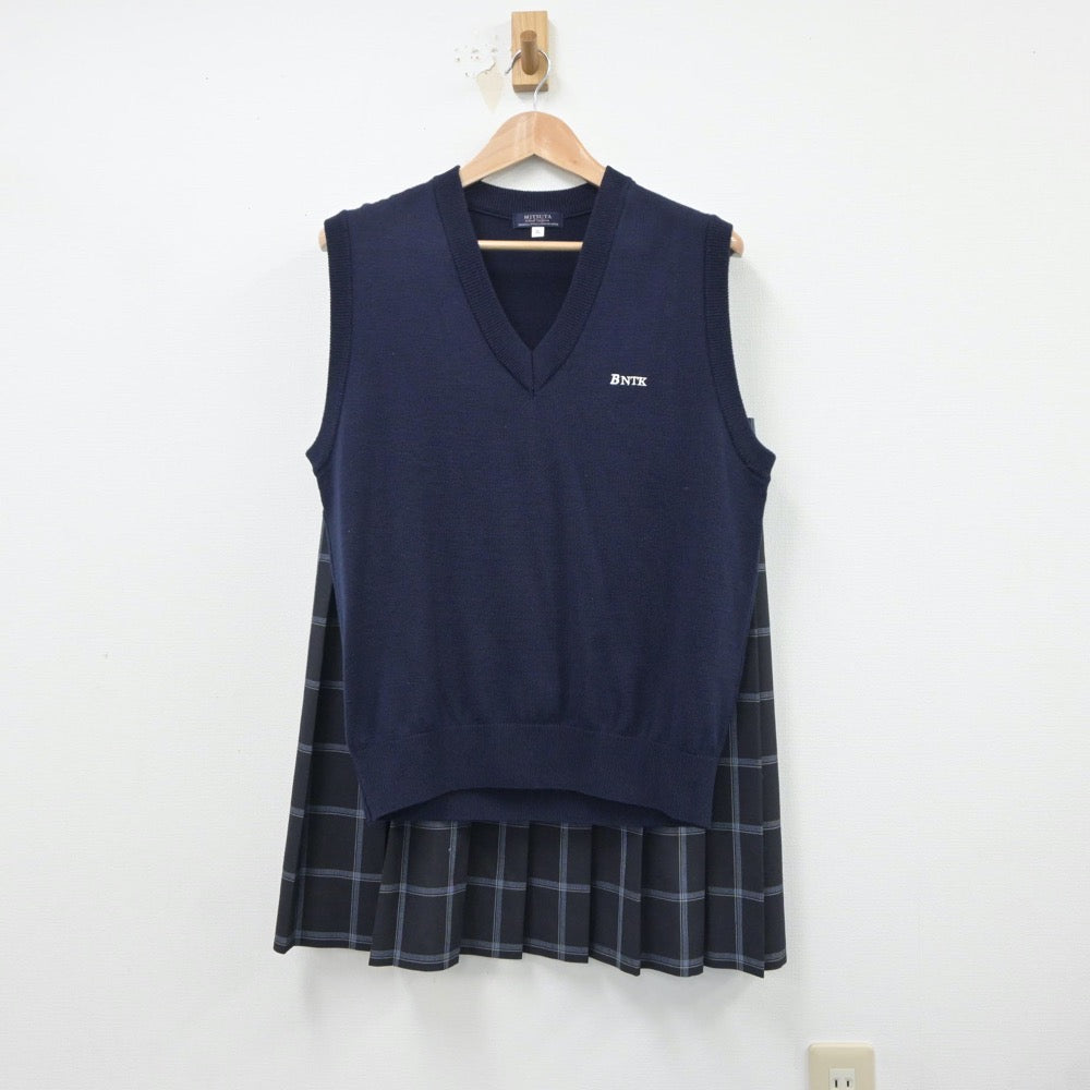 【中古】熊本県 文徳中学校・高等学校 女子制服 2点（ニットベスト・スカート）sf018433