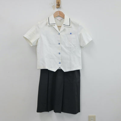 【中古】福岡県 門司大翔館高等学校 女子制服 3点（シャツ・ニットベスト・スカート）sf018520