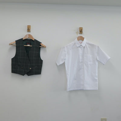 【中古】北海道 月寒中学校 女子制服 2点（シャツ・ベスト）sf018688