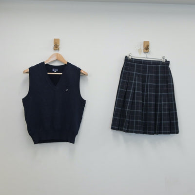 【中古】神奈川県 鶴見大学附属高等学校 女子制服 2点（ニットベスト・スカート）sf018783