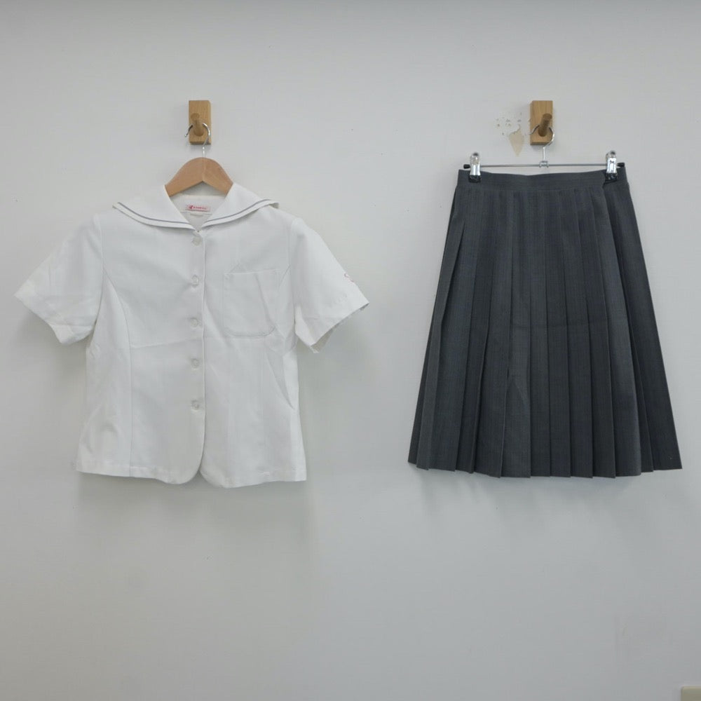 【中古】東京都 用賀中学校 女子制服 2点（セーラー服・スカート）sf018820