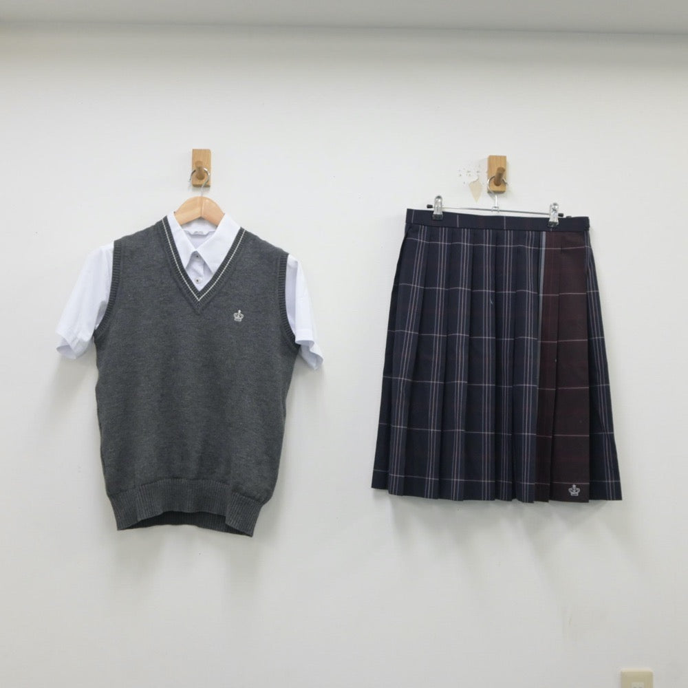 【中古】大阪府 布施北高等学校 女子制服 3点（シャツ・ニットベスト・スカート）sf018887