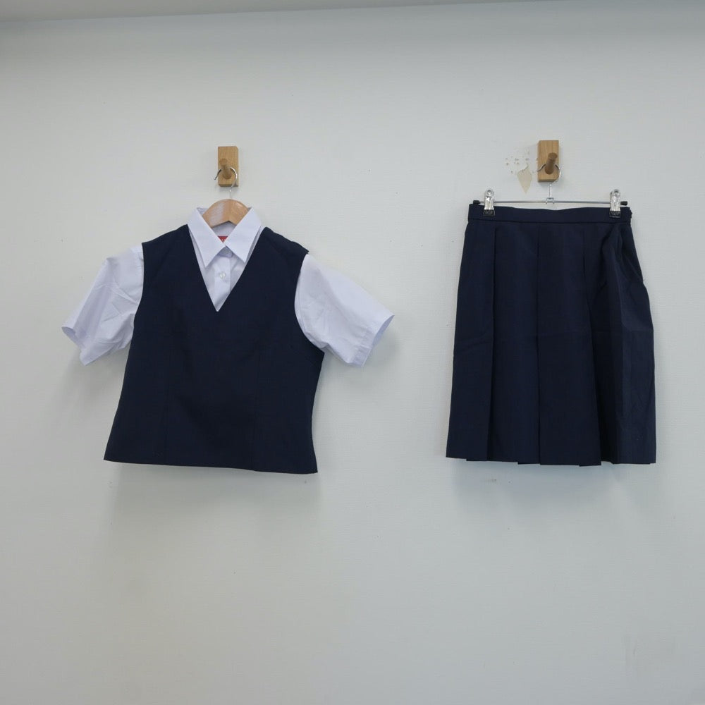 【中古】神奈川県 横浜市立浜中学校 女子制服 3点（シャツ・ベスト・スカート）sf019199