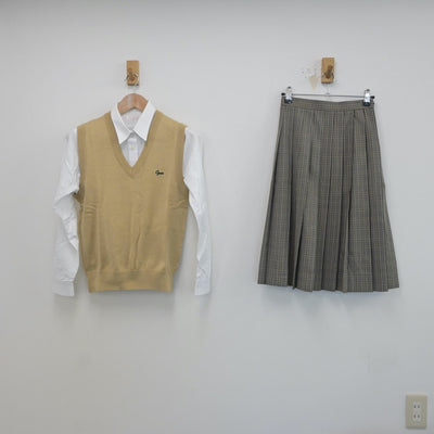 【中古】静岡県 静岡県立小笠高等学校 女子制服 3点（シャツ・ニットベスト・スカート）sf019212