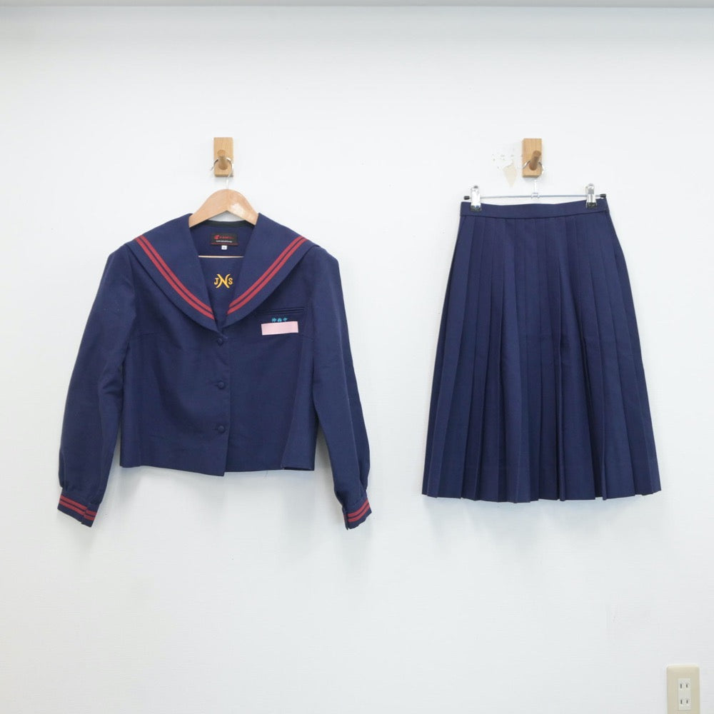 【中古】沖縄県 仲西中学校 女子制服 2点（セーラー服・スカート）sf019235