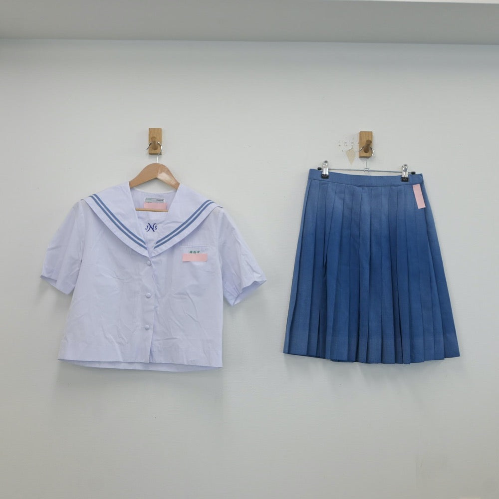 【中古】沖縄県 仲西中学校 女子制服 2点（セーラー服・スカート）sf019236