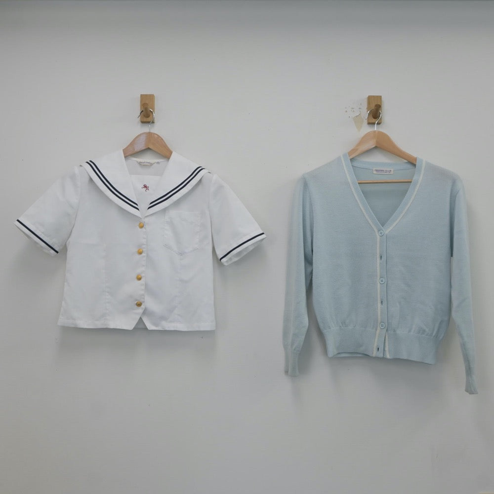 【中古】愛知県 聖霊中学校 女子制服 2点（セーラー服・ニット）sf019323