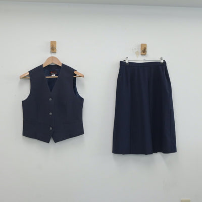 【中古】北海道 札幌市立前田中学校 女子制服 2点（ベスト・スカート）sf019375