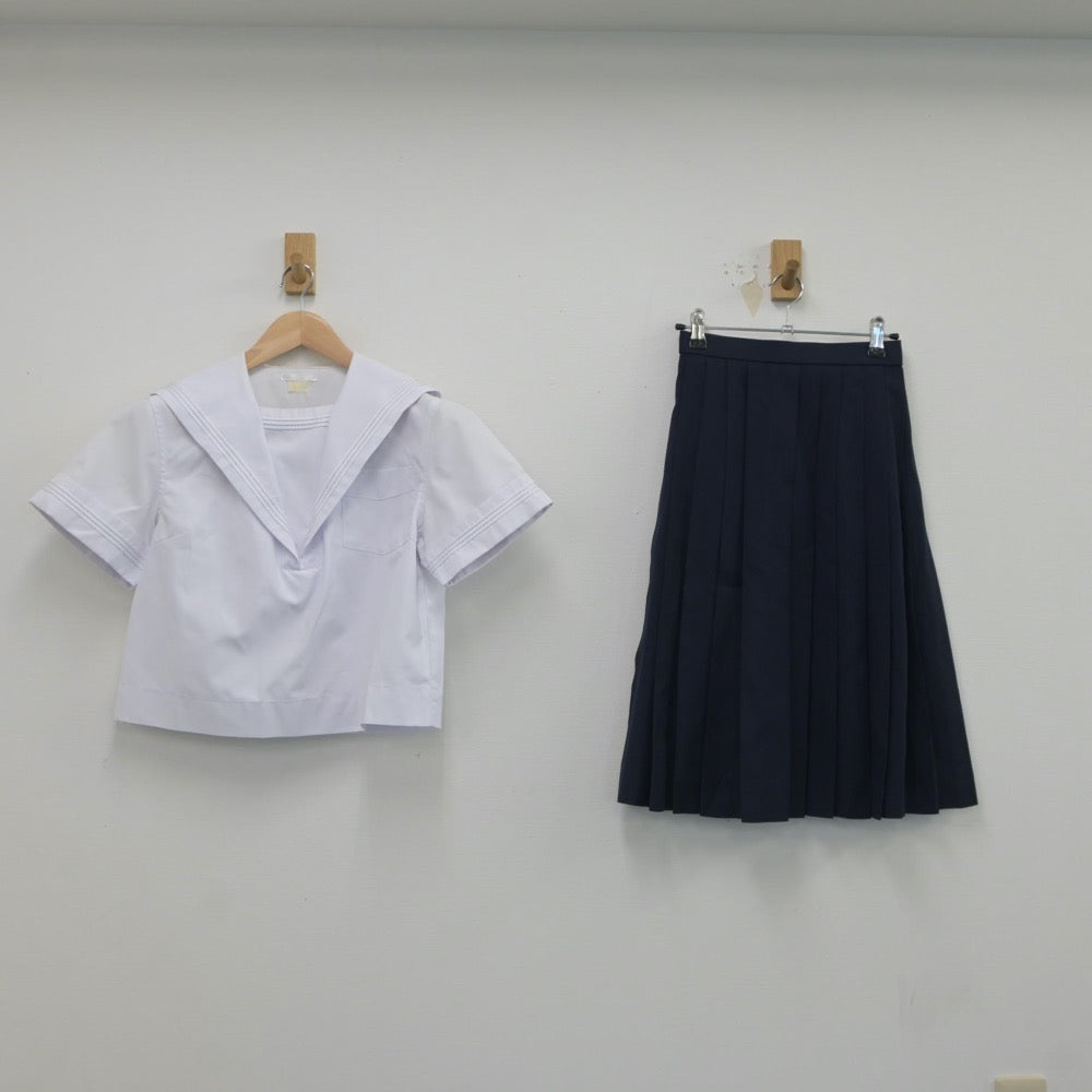 【中古】北海道 遺愛女子高等学校 女子制服 2点（セーラー服・スカート）sf019449