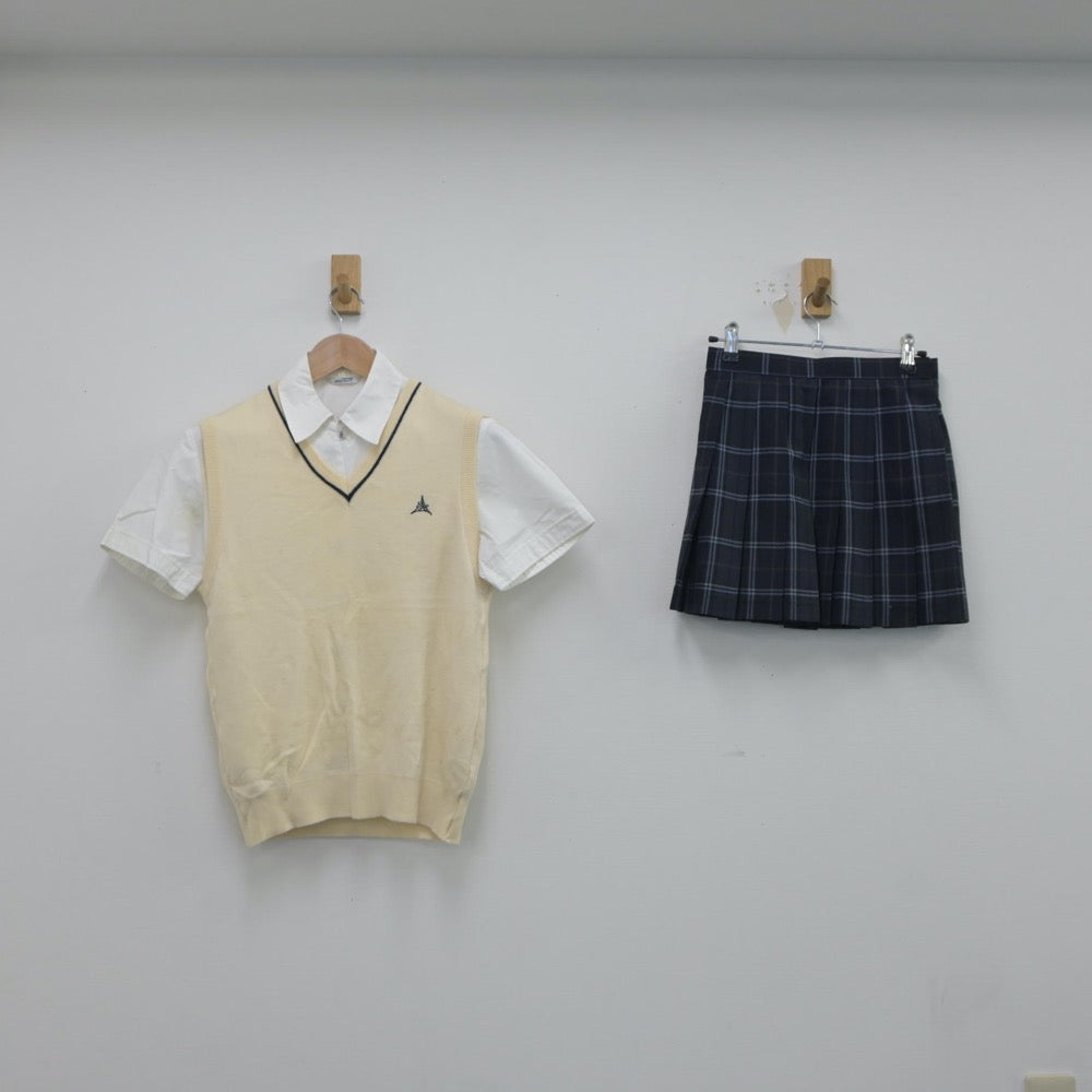 【中古】愛知県 山田高等学校 女子制服 4点（ニットベスト・シャツ・スカート）sf019611