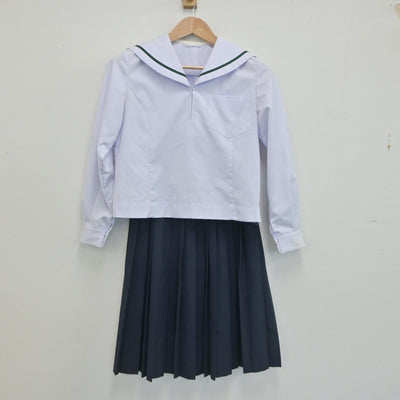 【中古】和歌山県 岩出中学校 女子制服 2点（セーラー服・スカート）sf019687