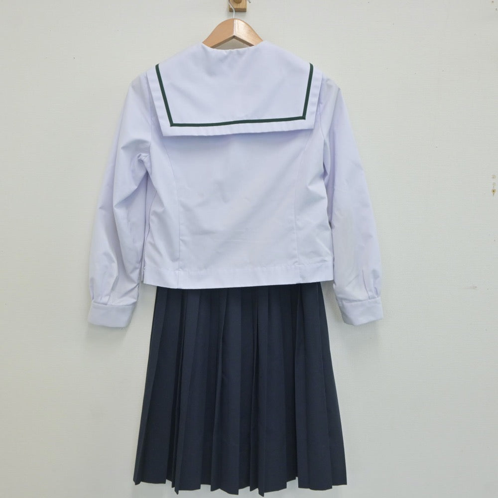 【中古】和歌山県 岩出中学校 女子制服 2点（セーラー服・スカート）sf019687