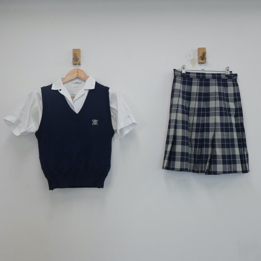 【中古】東京都 三輪田学園中学校・高等学校 女子制服 3点（ニットベスト・シャツ・スカート）sf019784