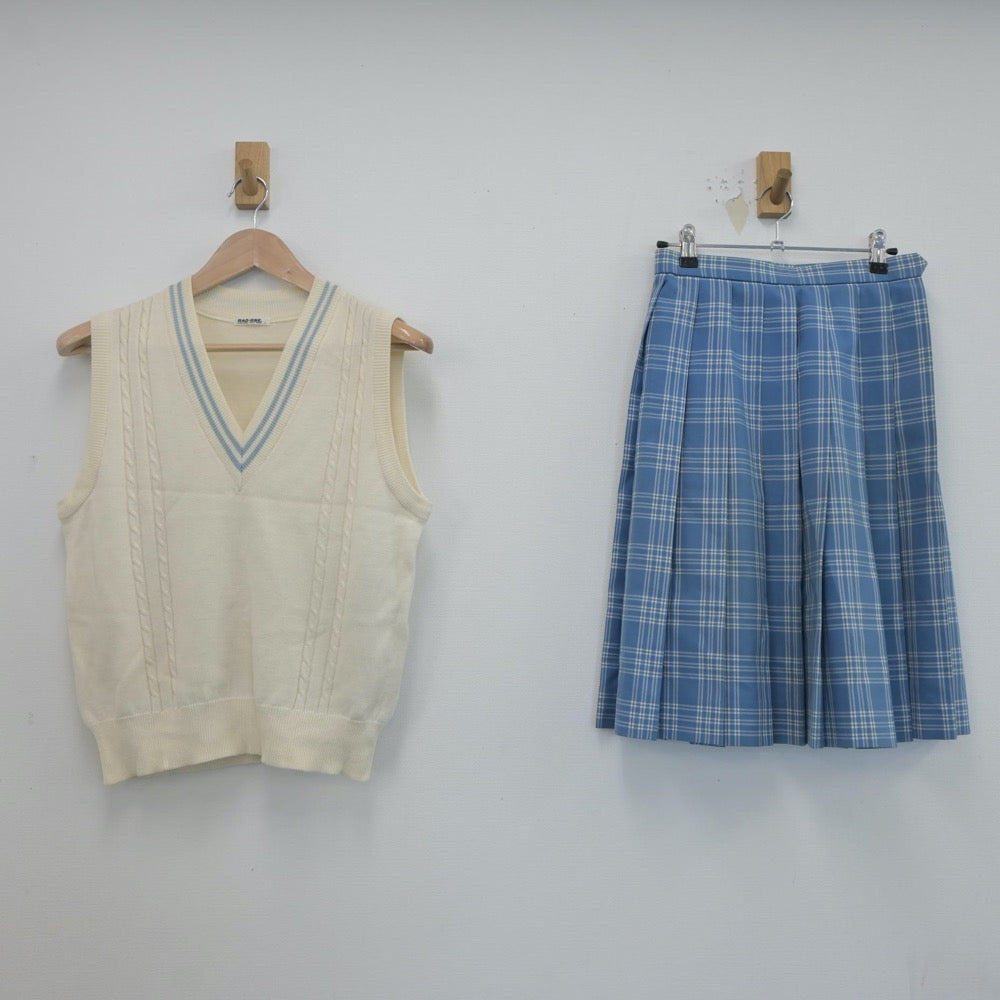 【中古】北海道 北海道東商業高等学校 女子制服 2点（ニットベスト・スカート）sf019793