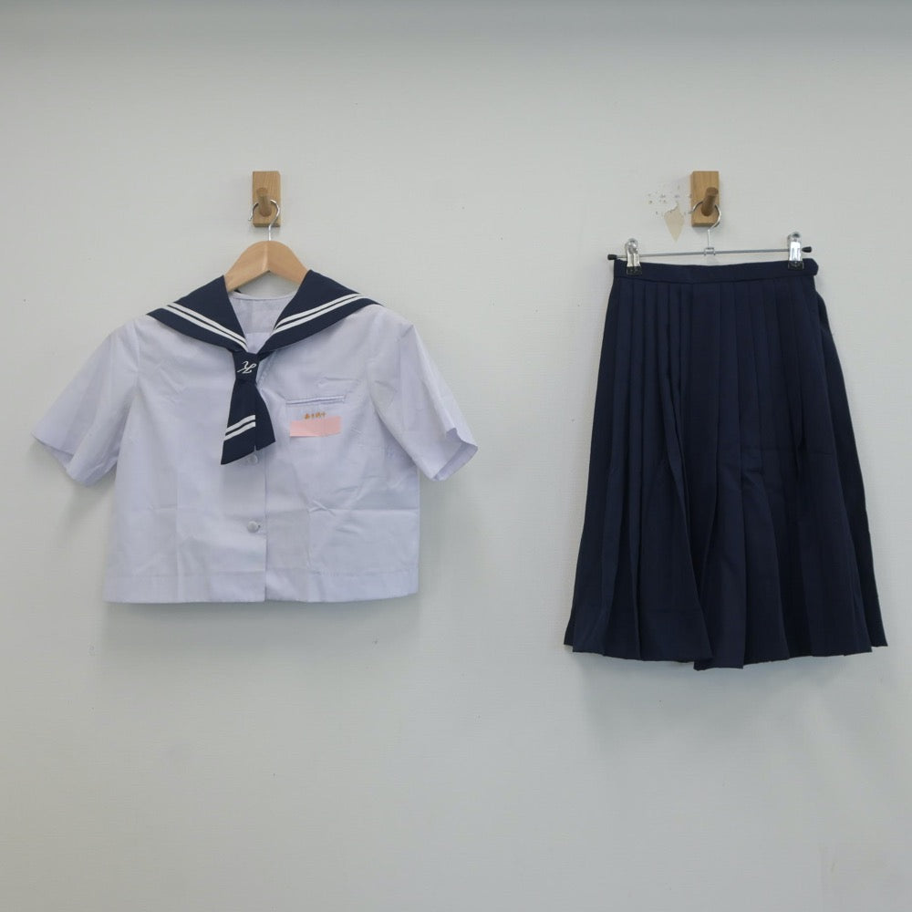 【中古】沖縄県 嘉手納中学校 女子制服 3点（セーラー服・スカート）sf019819