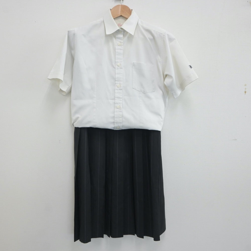 【中古】大阪府 薫英女学院高等学校 女子制服 2点（シャツ・スカート）sf020102