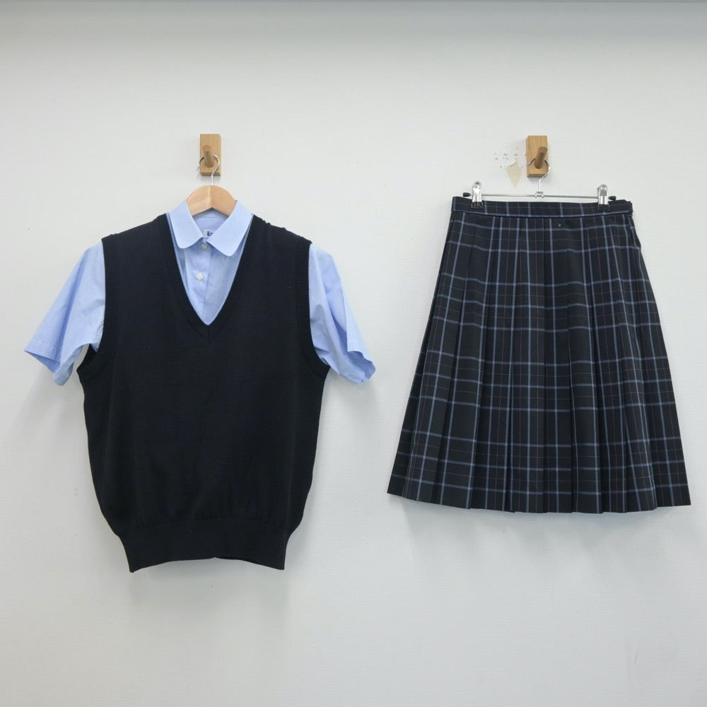 【中古】東京都 日本大学鶴ヶ丘高等学校 女子制服 4点（シャツ・ニットベスト・スカート）sf020178