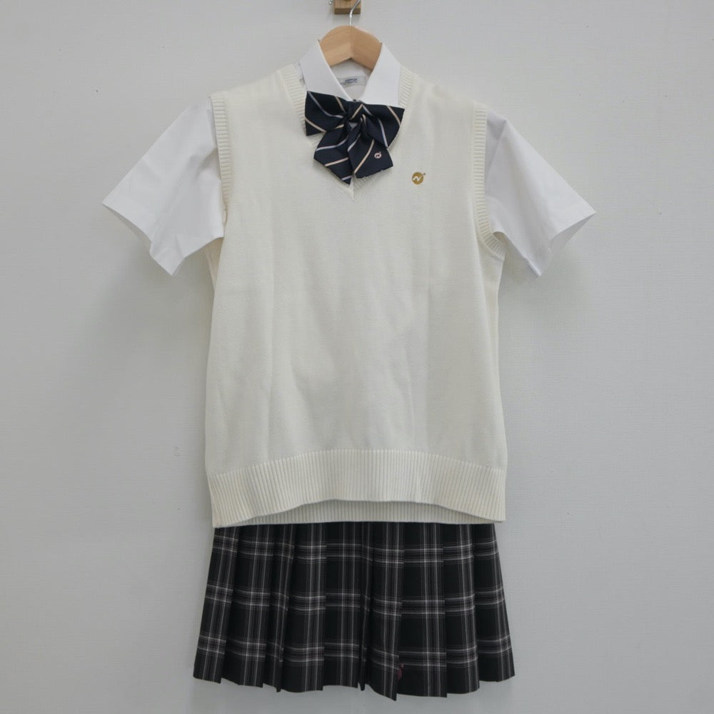 【中古】千葉県 二松学舎大学附属柏高等学校 女子制服 5点（シャツ・ニットベスト・スカート）sf020220