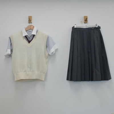 【中古】大阪府 履正社高等学校 女子制服 4点（シャツ・ニットベスト・スカート）sf020632