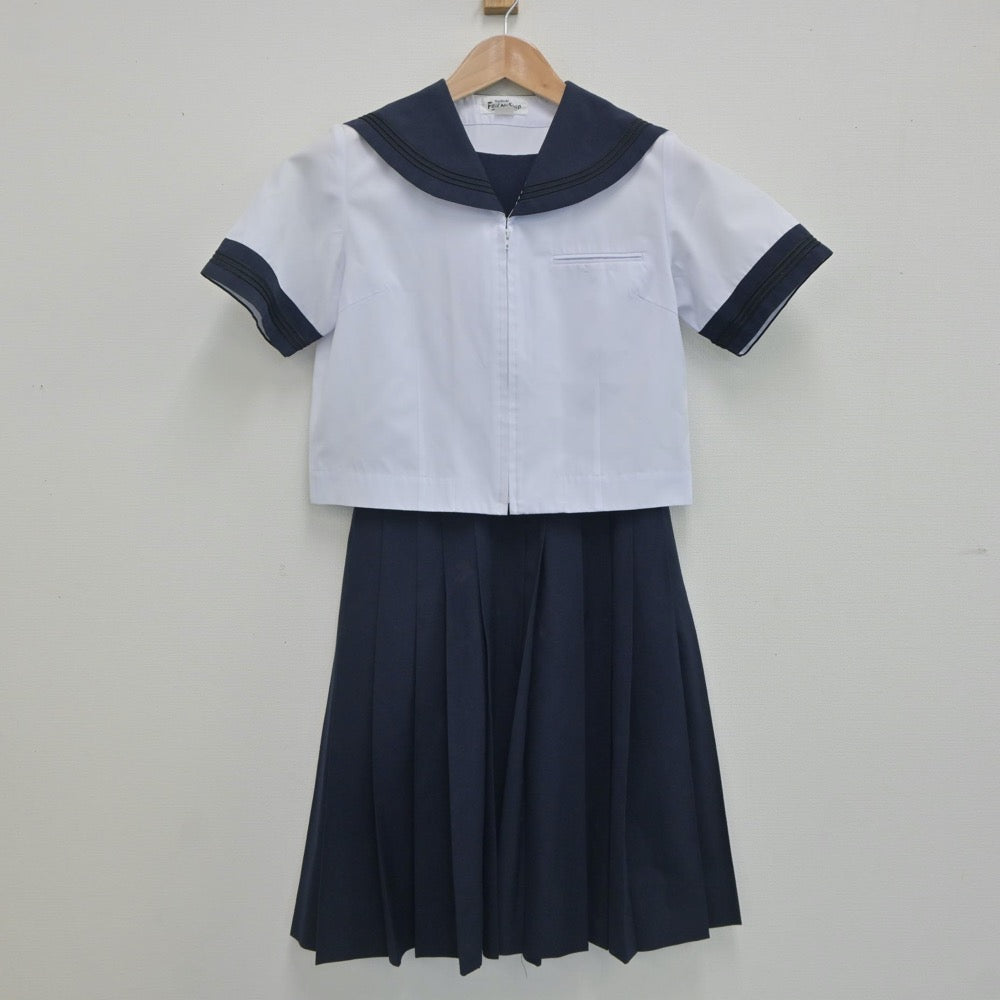 【中古】東京都 小岩第四中学校 女子制服 2点（セーラー服・スカート）sf020737