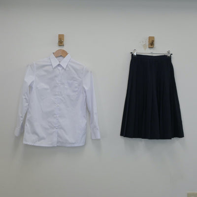 【中古】岐阜県 穂積中学校 女子制服 2点（シャツ・スカート）sf020952