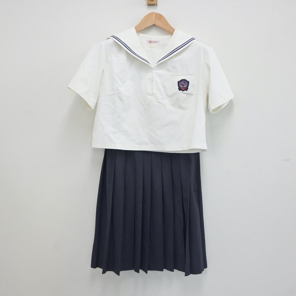 【中古】福岡県 福岡県立鞍手竜徳高等学校 女子制服 2点（シャツ・スカート）sf021320